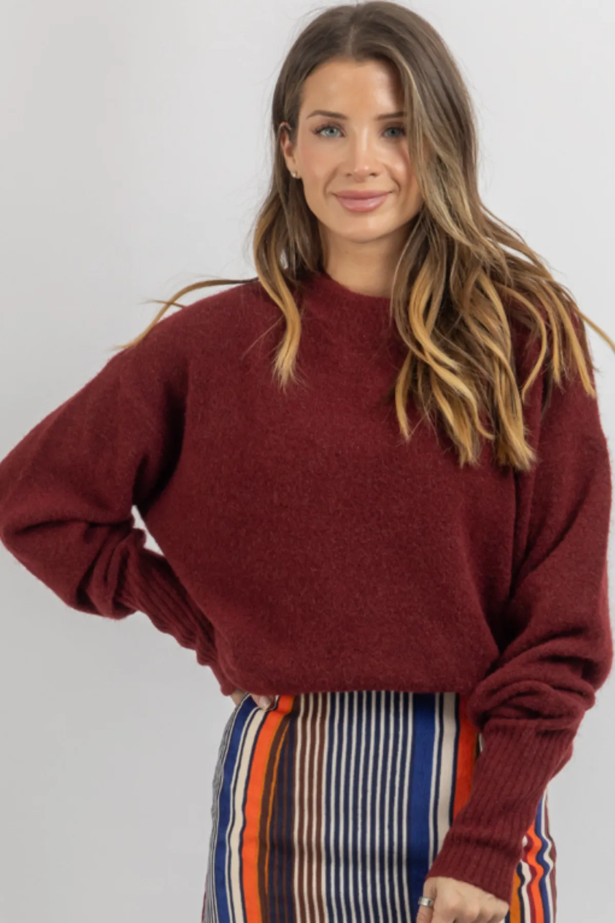 CLARA BURGUNDY SWEATER