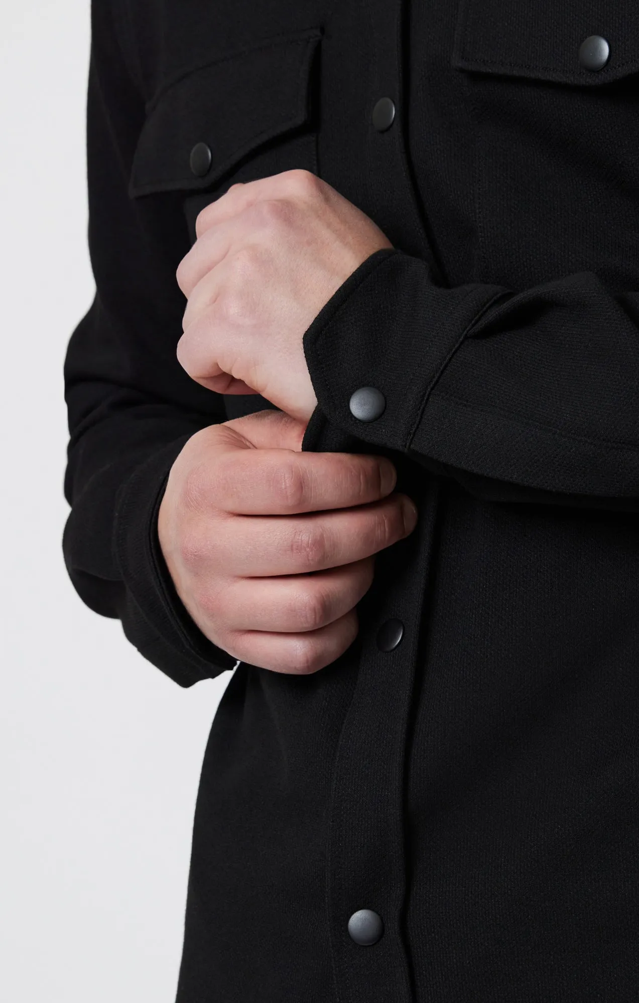 DOUBLE POCKET SNAP-BUTTON SHIRT IN BLACK