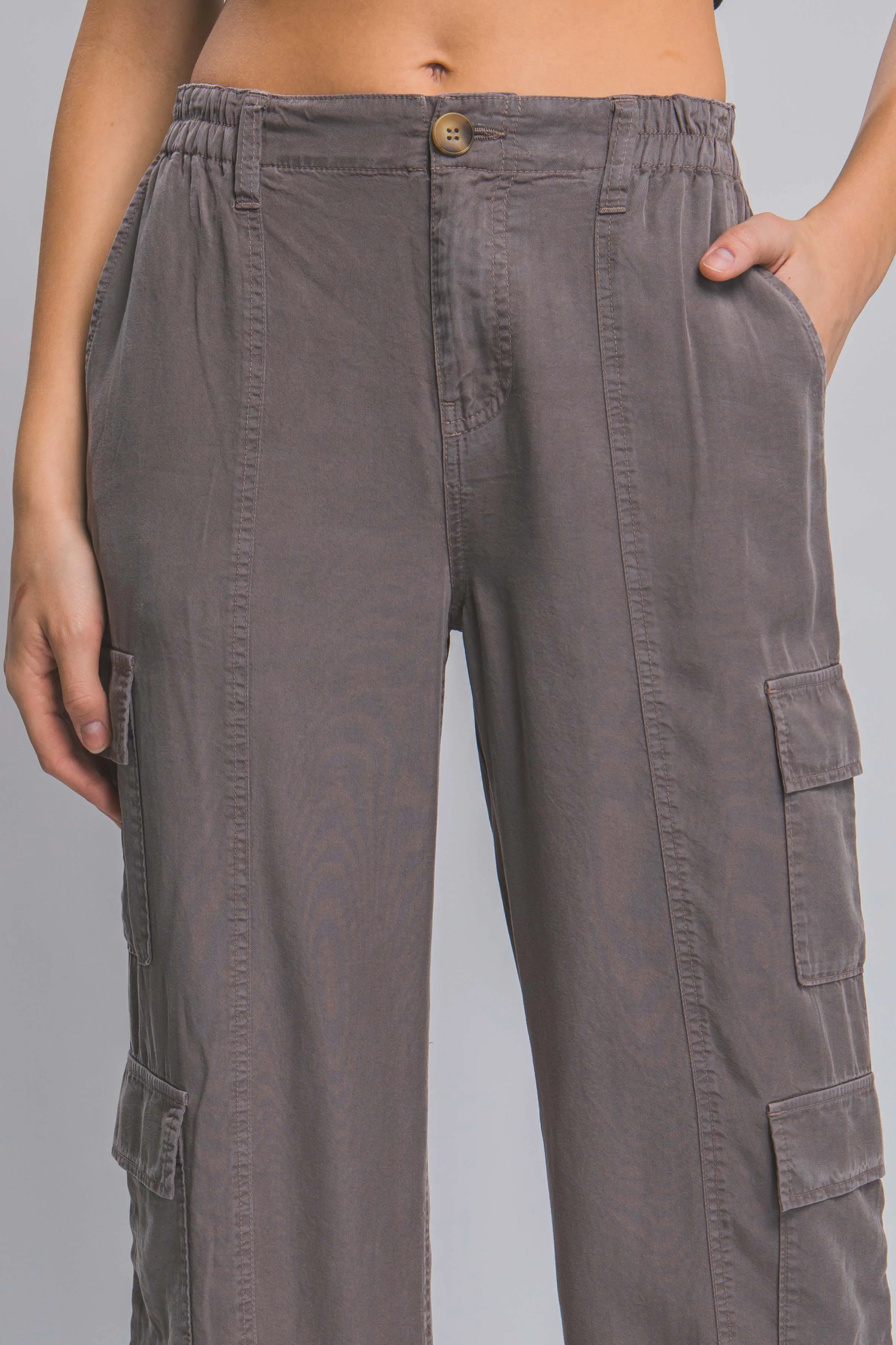 Full-length Women's Tencel Pants With Cargo Pockets