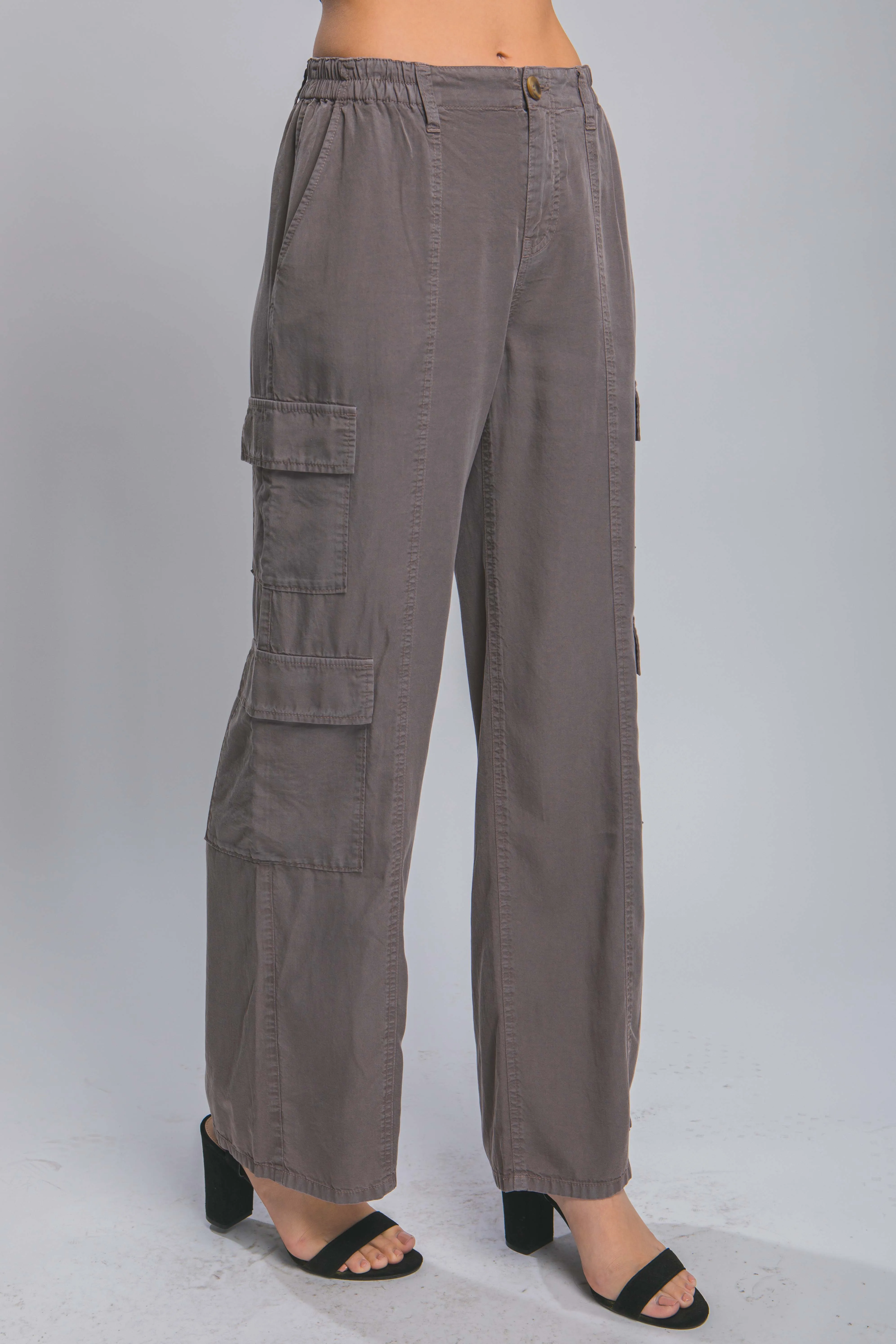 Full-length Women's Tencel Pants With Cargo Pockets