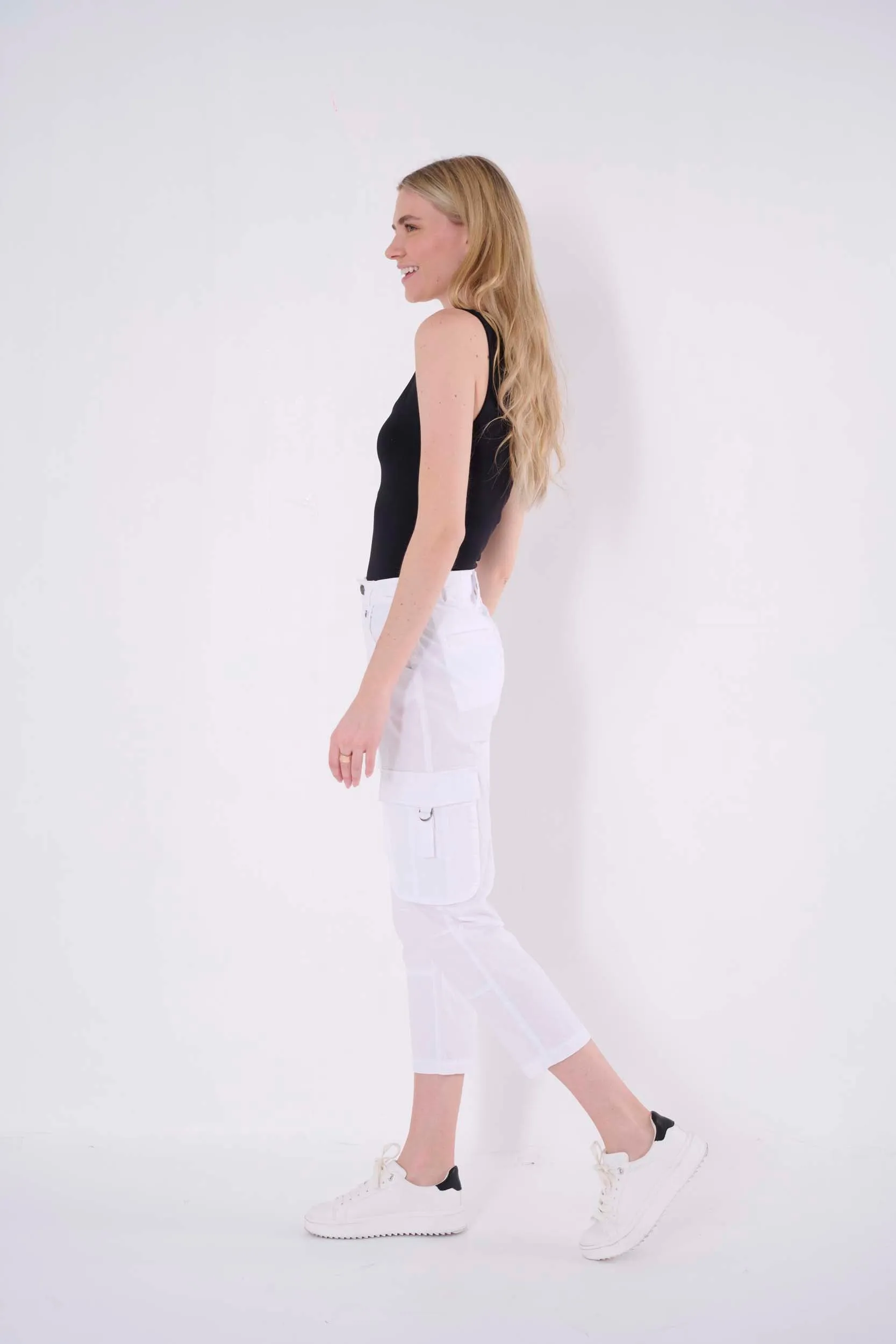 Janie Solid Stretch Poplin Pant