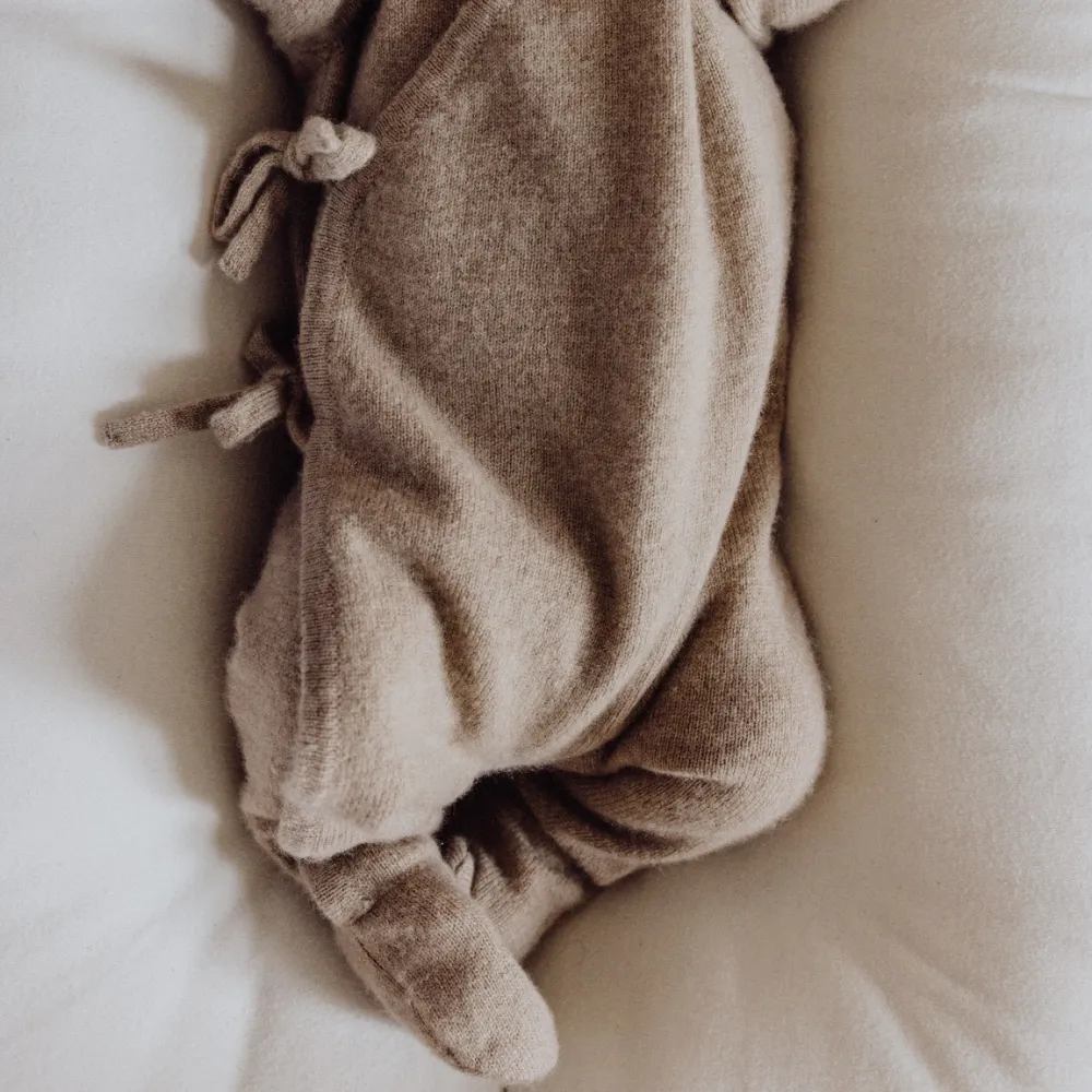 La Petite V x Zoen - Newborn suit - 100% Cashmere