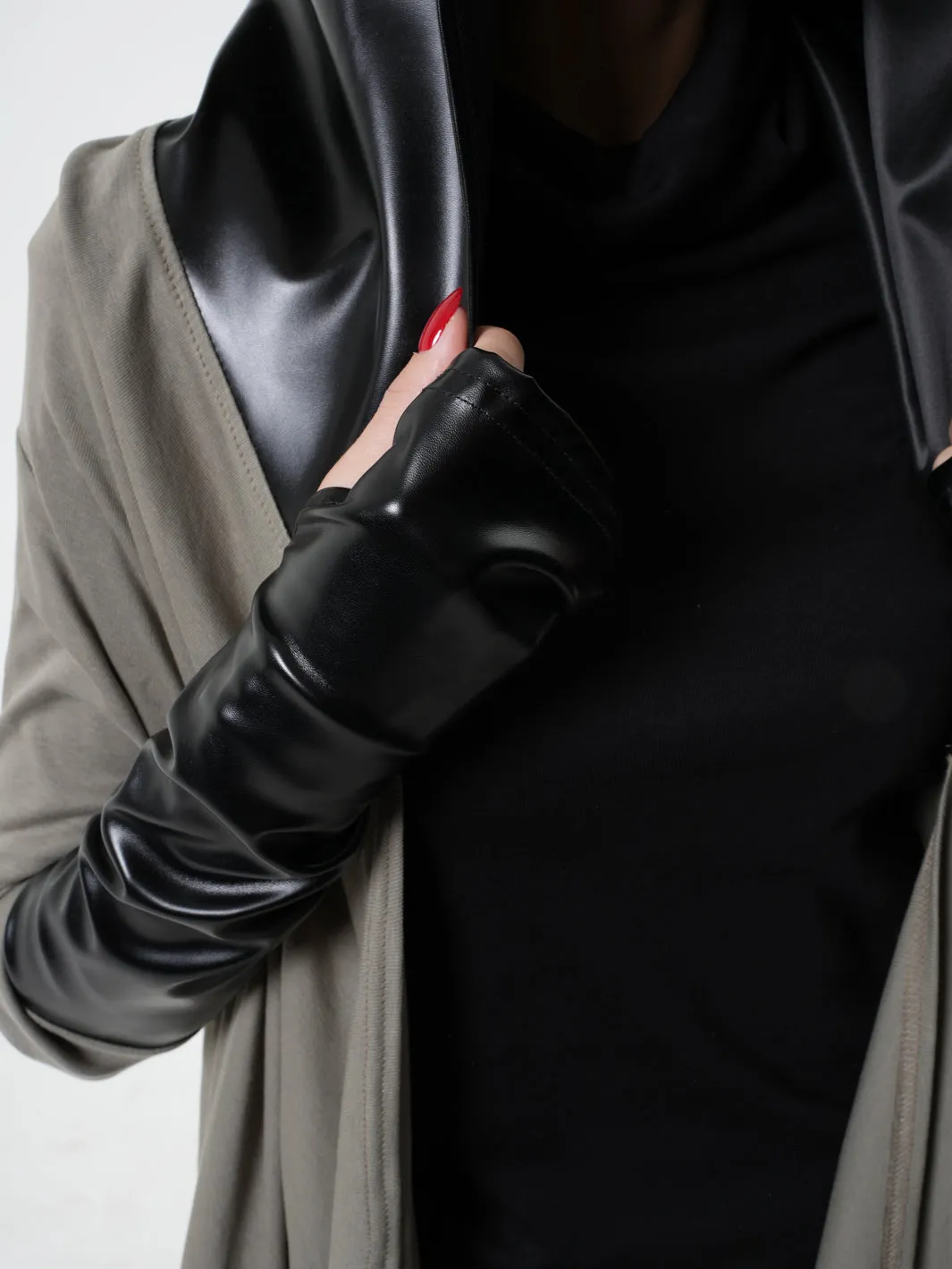 Oversized tunic with Leather Hood