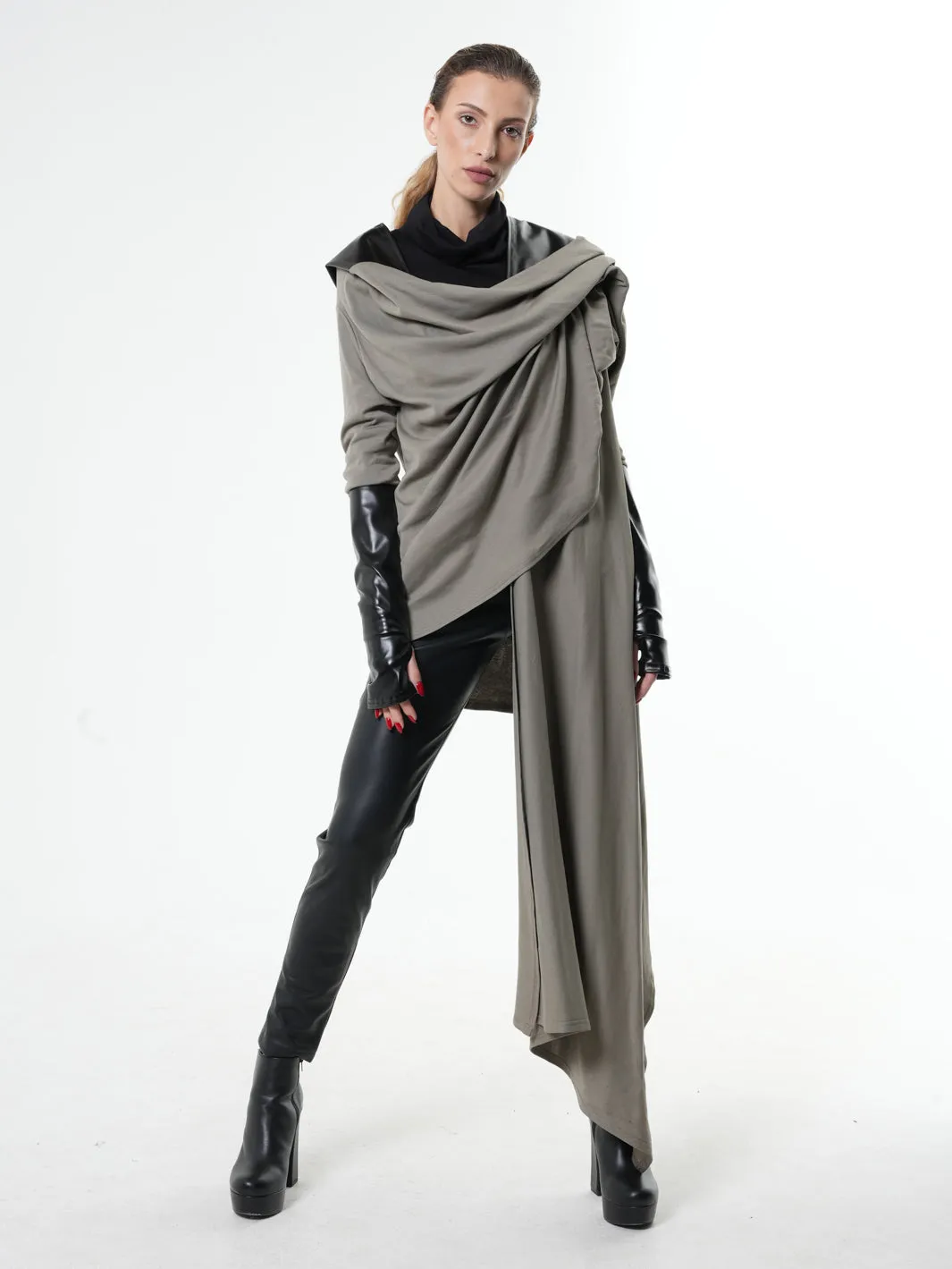 Oversized tunic with Leather Hood