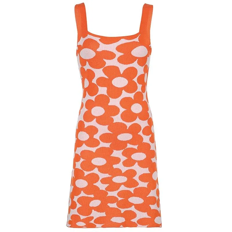 Retro Daisy Print Bodycon Mini Dress