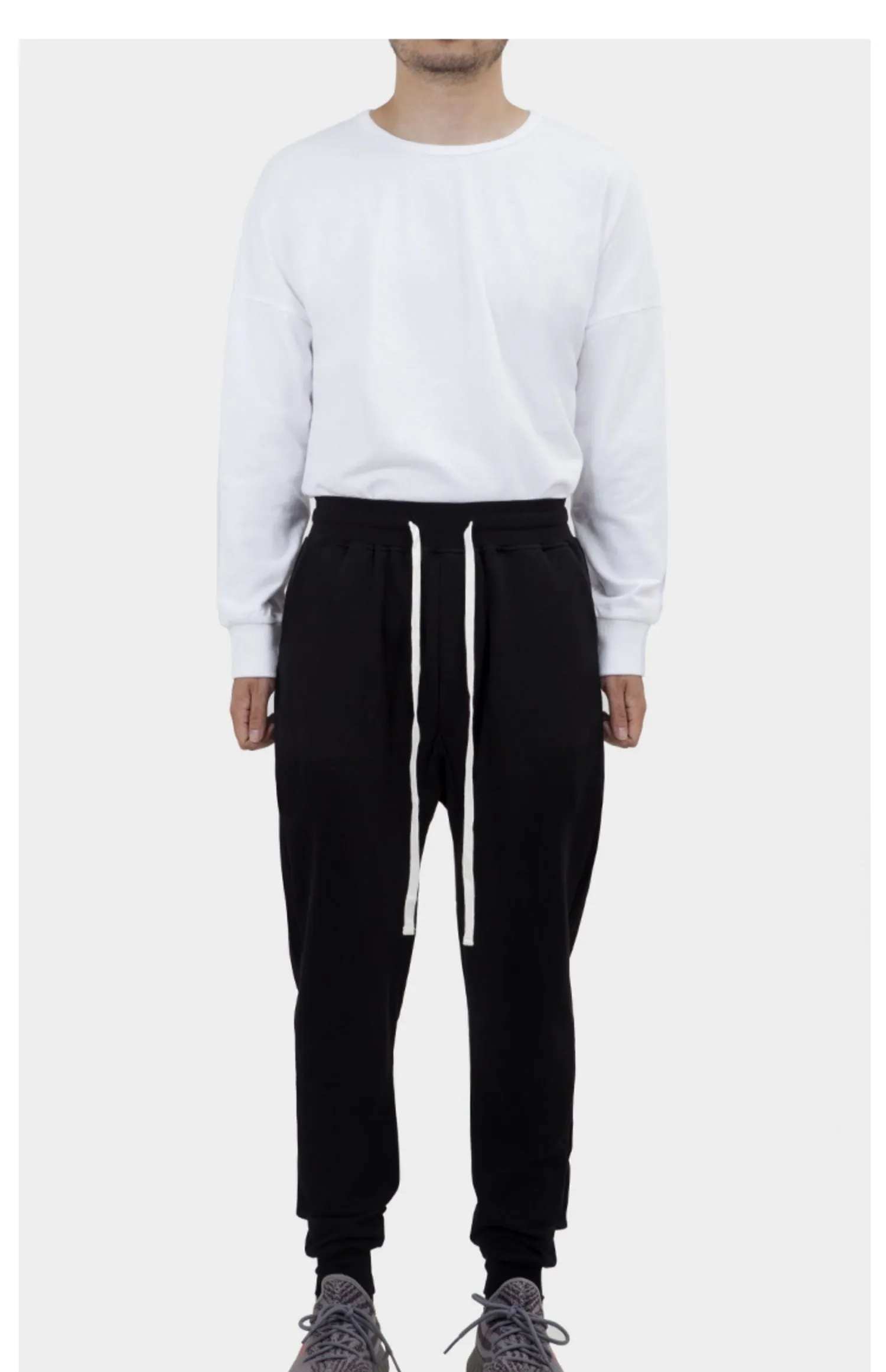 Slim-Fitting Stitching Crotch-Drop Sweatpants